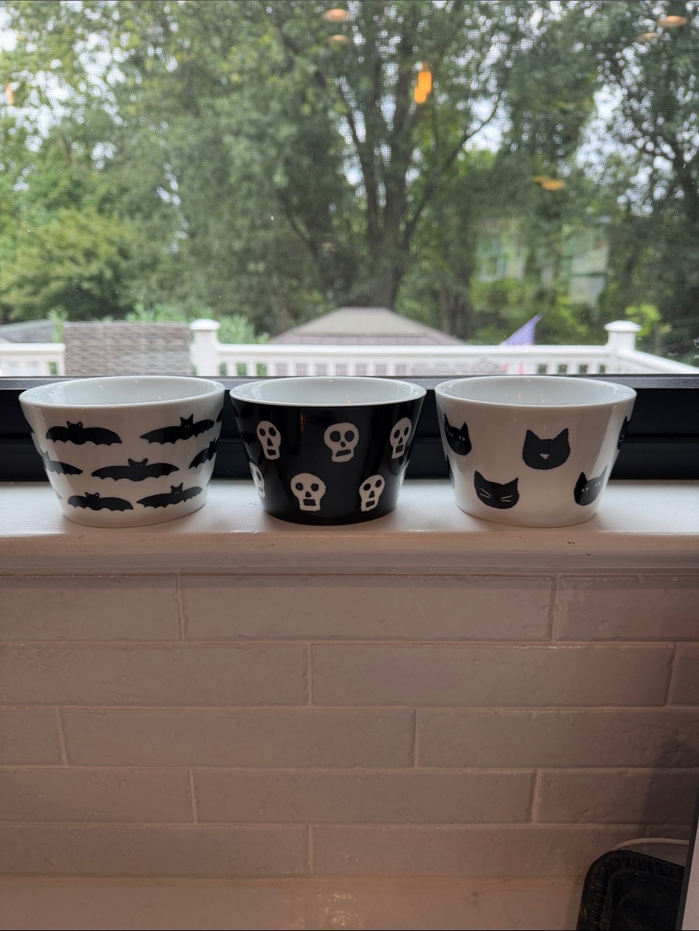 Halloween Ceramic Treat Bowls - Black and White